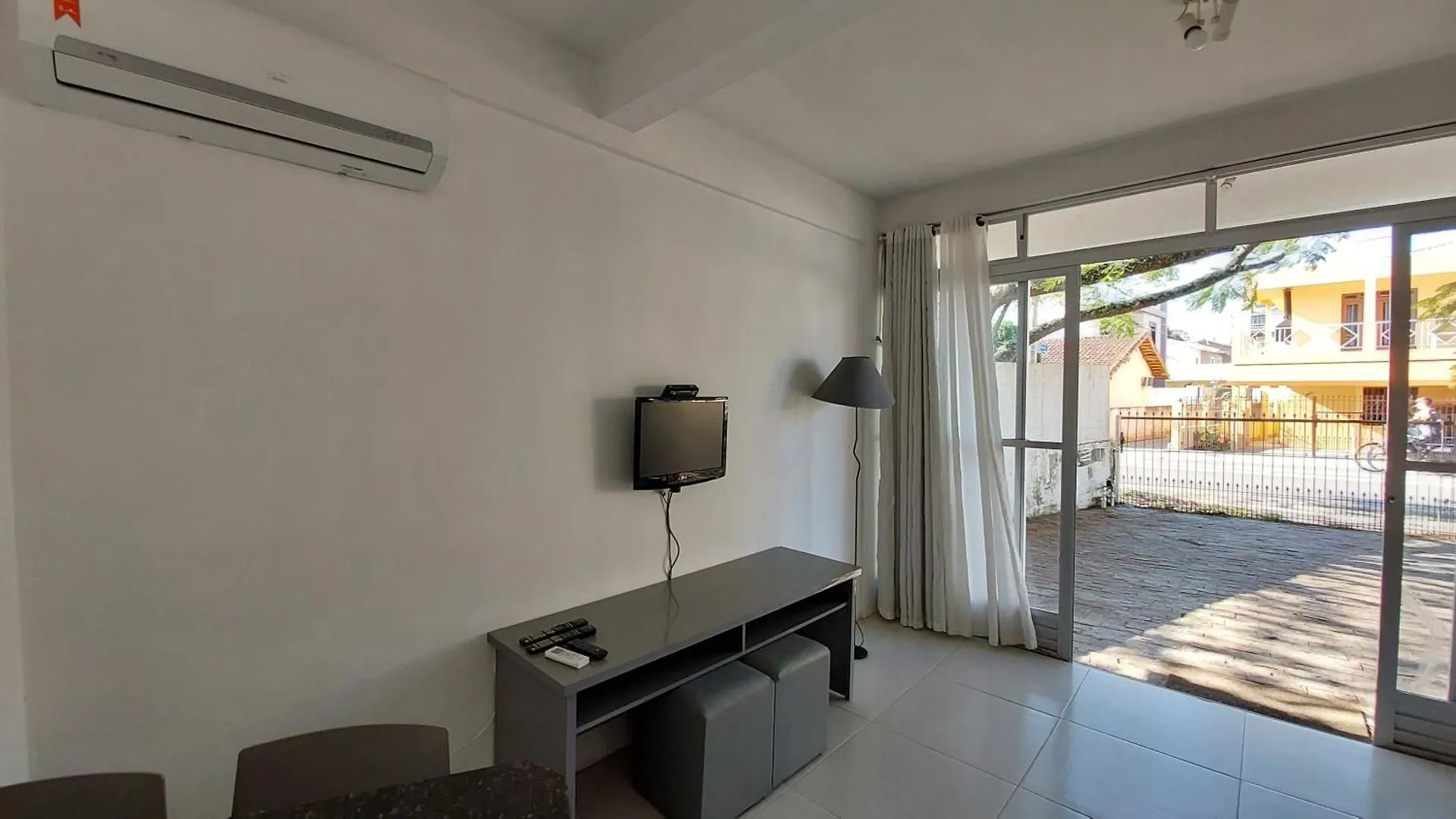 公寓 FlorianópolisApartamento Terreo公寓